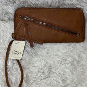 Free People brown leather wallet-NEW
